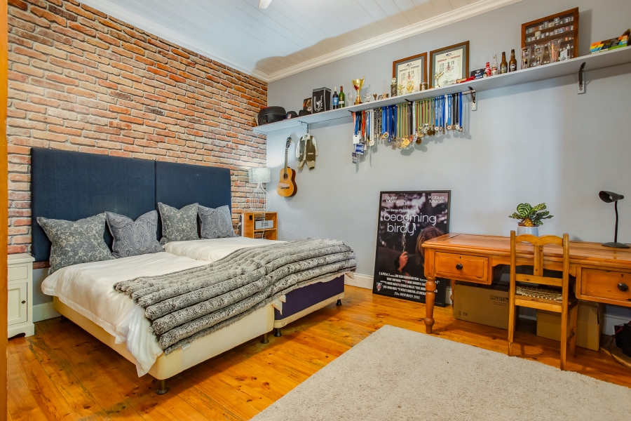 5 Bedroom Property for Sale in Bertville Western Cape